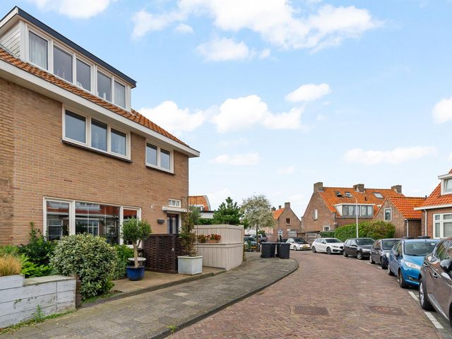 Zoutmanstraat 1, Noordwijk