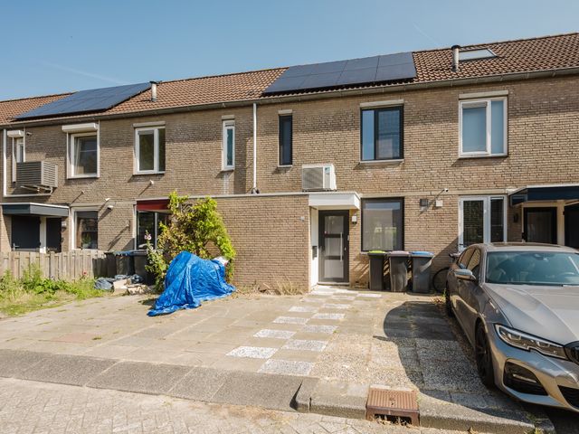 Van Hogendorpstraat 26, Spijkenisse