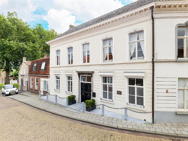 Burg. Maarleveldstraat 5, Biervliet