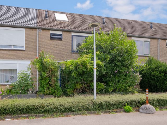 Arthur Van Schendelstraat 11, Hengelo