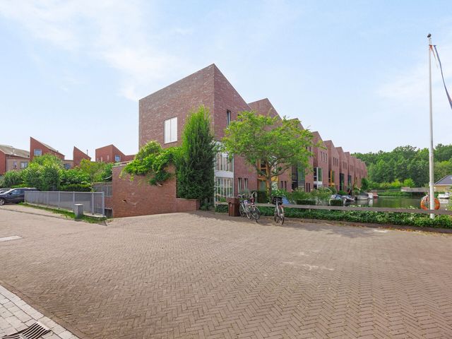 Kwaakhaven 8, Oegstgeest