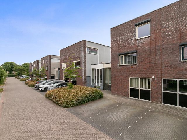 Velhorstlaan 12, Spijkenisse