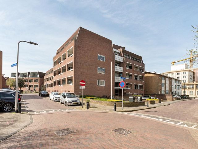 Jan van Henegouwenweg 64, Noordwijk