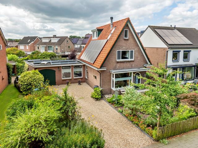 Spoorlaan 44, Veenendaal