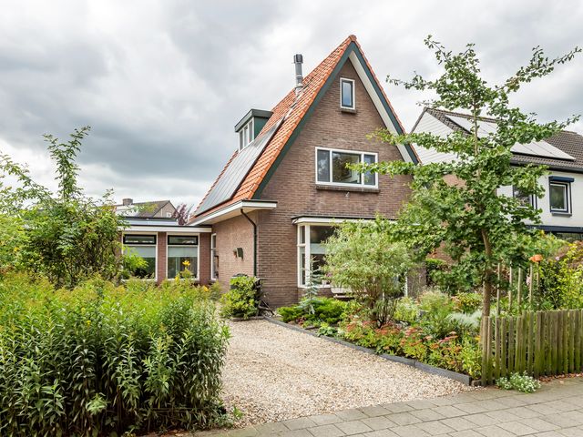 Spoorlaan 44, Veenendaal