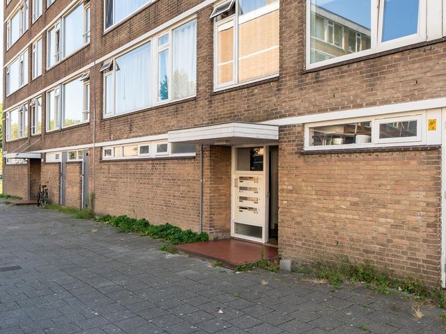 Menno ter Braakstraat 35, Rotterdam