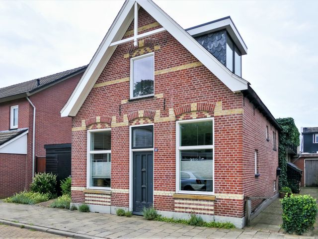 Javastraat 32, Hengelo