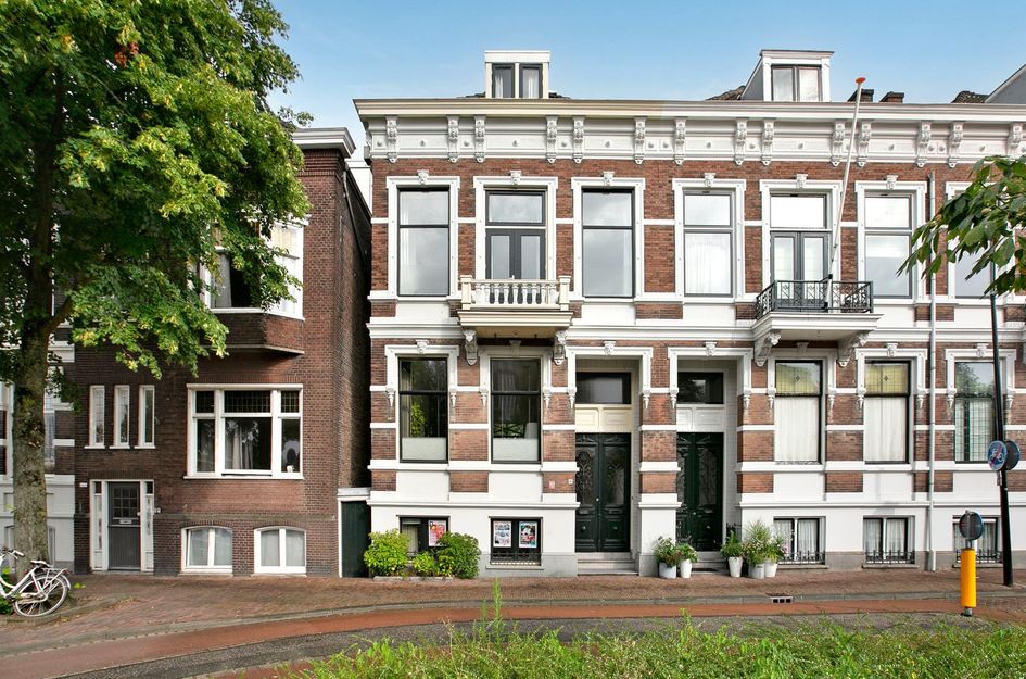 Spuiweg 168