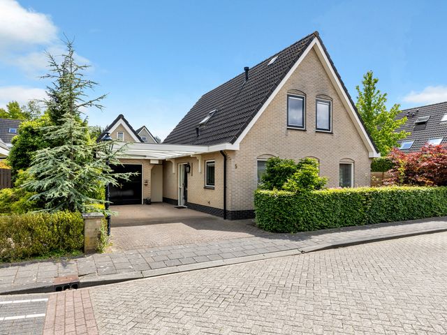 Nienke Van Hichtumstraat 5, Almere