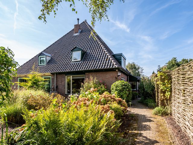 Zwaagdijk 70, Zwaagdijk-Oost