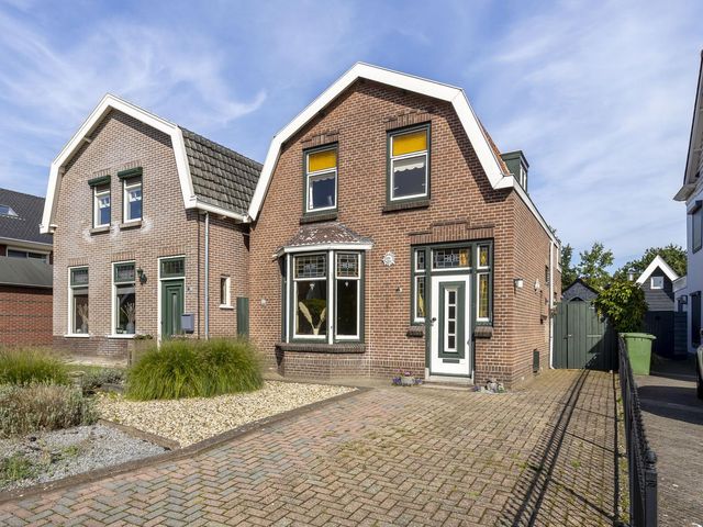 Kerkweg 54, Hardinxveld-Giessendam