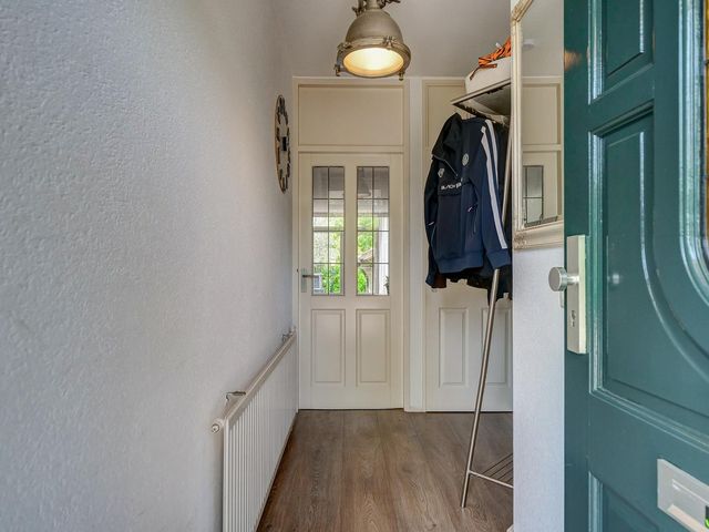 Doorzwin 2703, Julianadorp