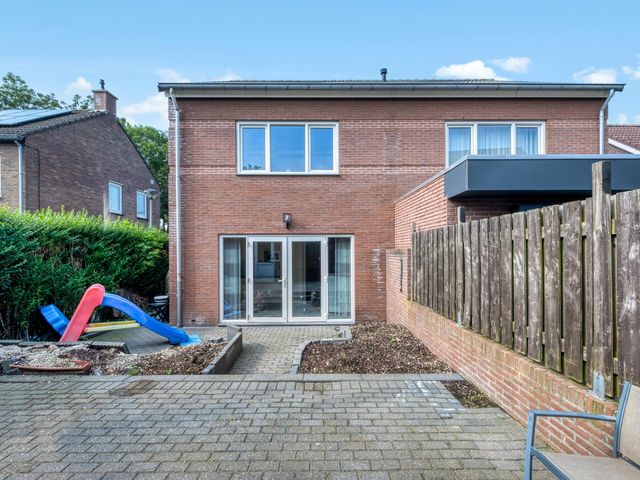 Clematisstraat 20, Geleen