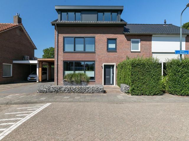 Schout van de Wouwstraat 6, Moergestel