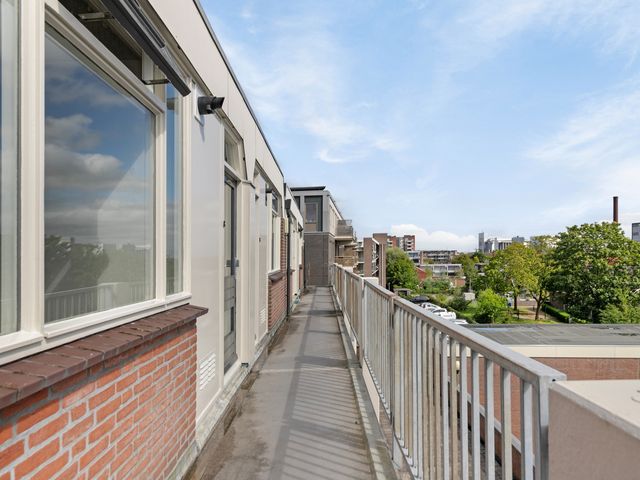 Zuidvliet 390, Leeuwarden