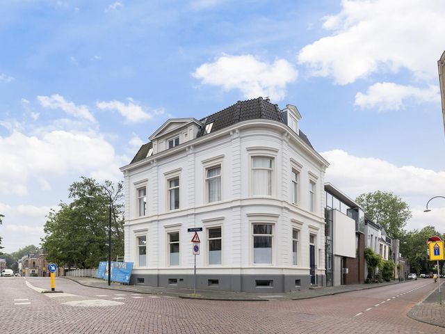 Vest 72D, Dordrecht