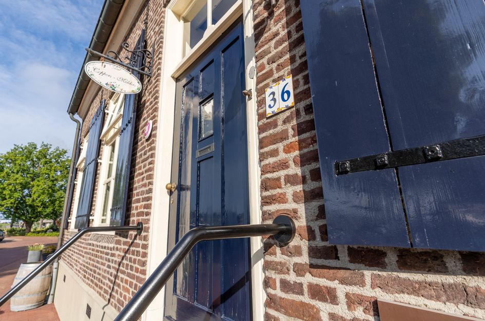 Grotestraat 36