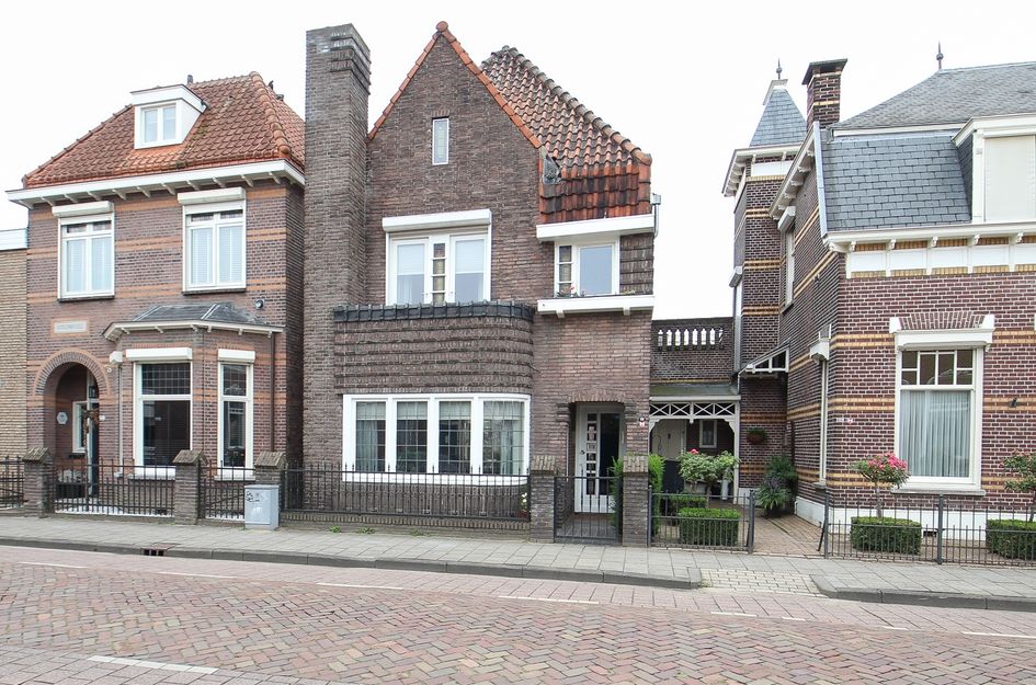 Stationsstraat 68