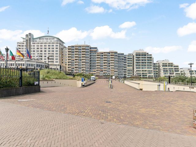 Duinroos 77, Noordwijk