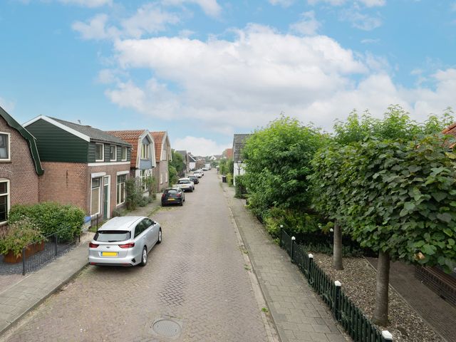 Middelweg 43, Asperen