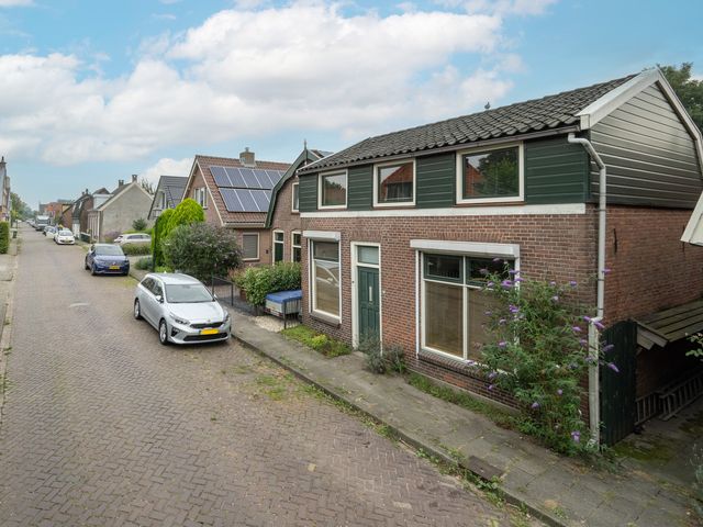 Middelweg 43, Asperen