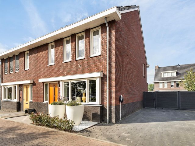 Hensenhof 3, Veenendaal