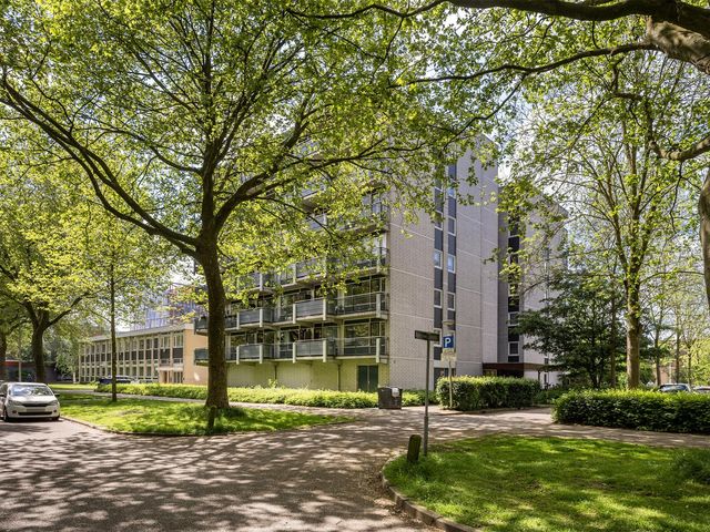 Straussplein 46, Zwolle