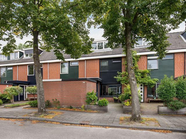 Lindholm 137, Hoofddorp