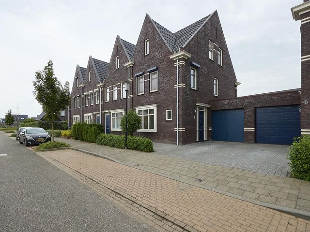 Rijnaakwerf 8, Terneuzen