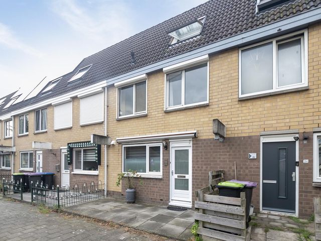 Carmenstraat 32, Spijkenisse