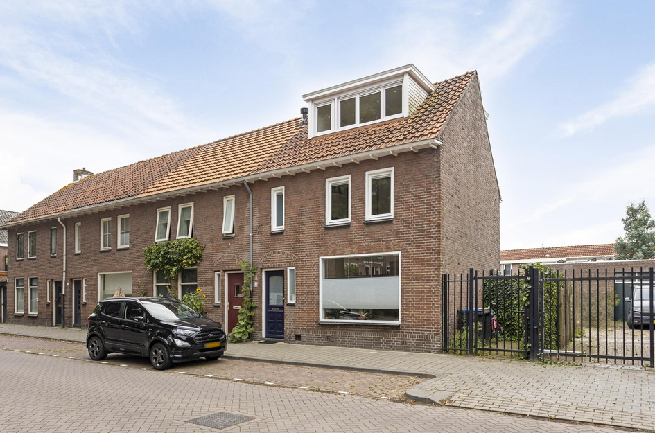 Kruisvaardersstraat 33