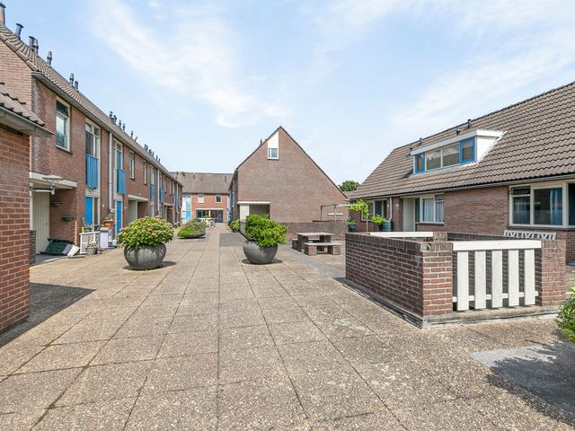 Winschoterdiep 9, Capelle aan den IJssel