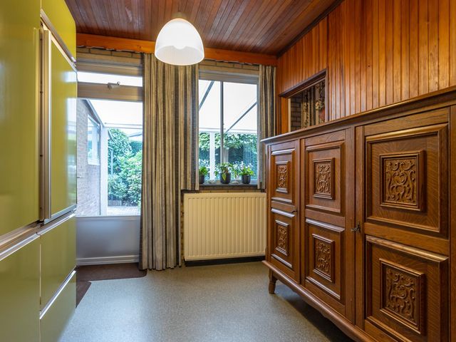 Pastoor Delahayestraat 5, Munstergeleen