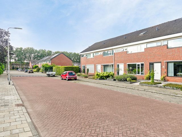 Zwarte Zeestraat 28, Emmeloord