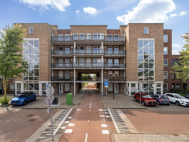 Merantihout 40, Barendrecht