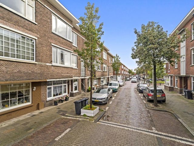 Jan ten Brinkstraat 151, 'S-Gravenhage