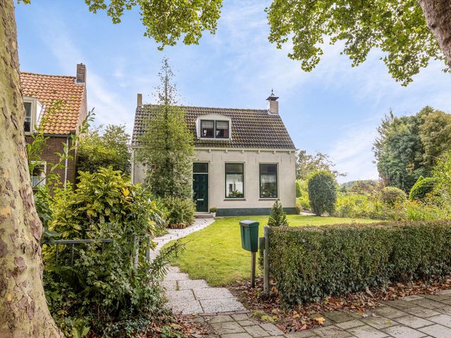 Oude Rijksweg 26, 'S-Heer Hendrikskinderen