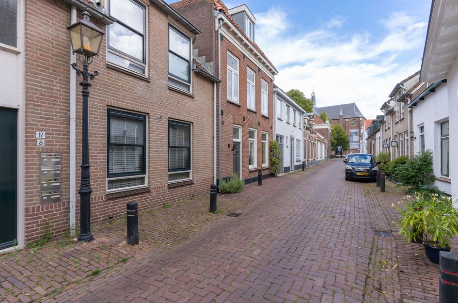 Burgtstraat 6