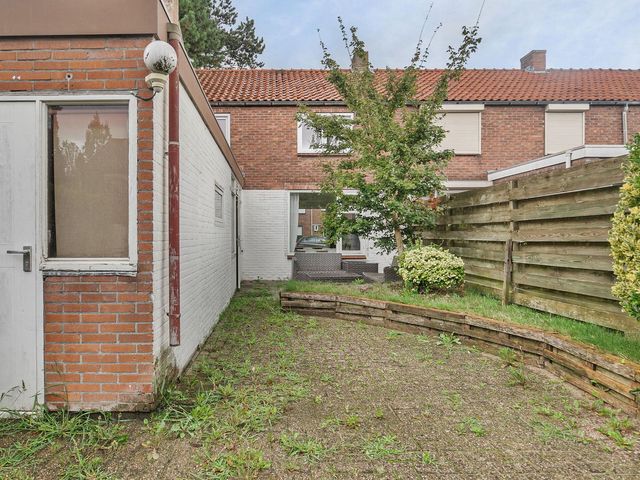 Aagje Dekenstraat 3, Terneuzen