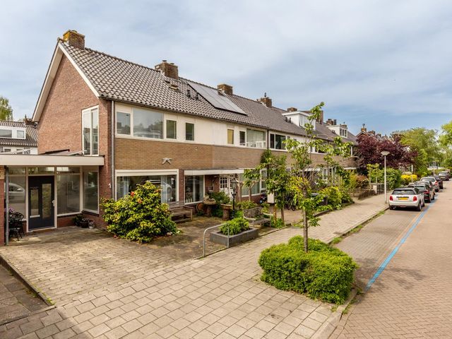 Bastingstraat 1, Diemen