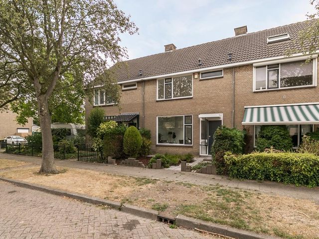 Grebbestraat 13, Oud-Beijerland