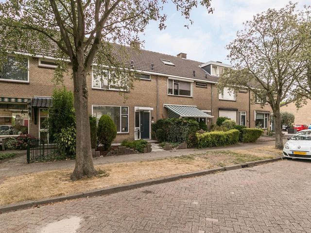 Grebbestraat 13, Oud-Beijerland