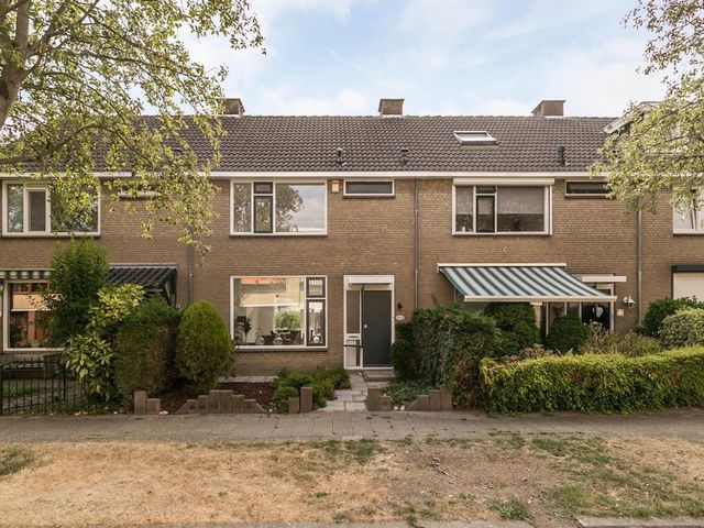 Grebbestraat 13, Oud-Beijerland