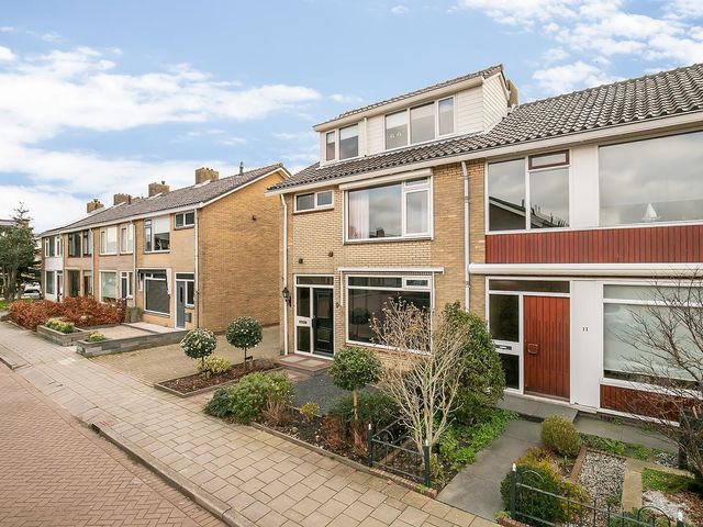 Asterstraat 9, Oud-Beijerland