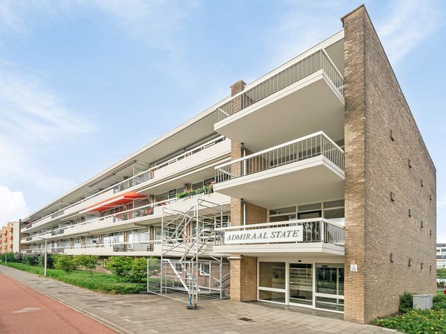 Admiraal De Ruyterweg 15, Zwijndrecht