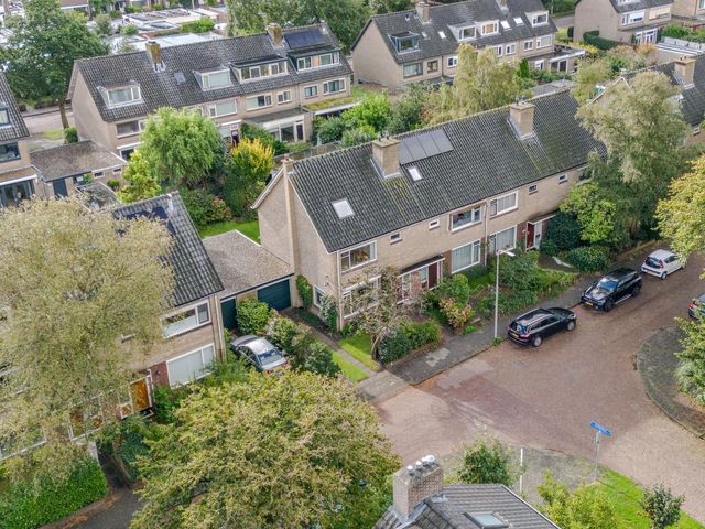 Van Helsdingenlaan 12, Voorschoten