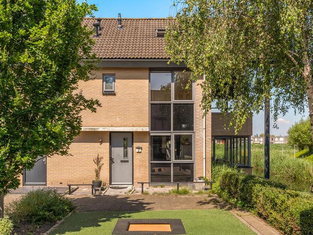 Elandenburg 10, Barendrecht