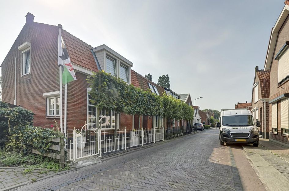 Burgemeester Hagelaan 14