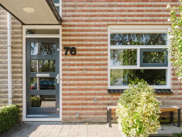 Golda Meirstraat 76, Spijkenisse