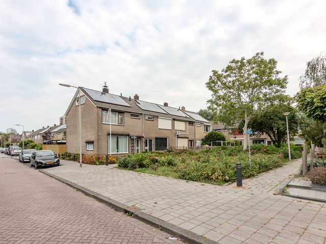 Walnootstraat 1, Spijkenisse